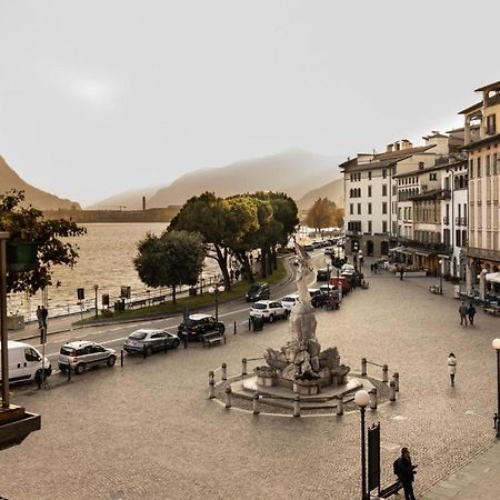 Casa Piazza Del Porto Villa โลเวเร ภายนอก รูปภาพ