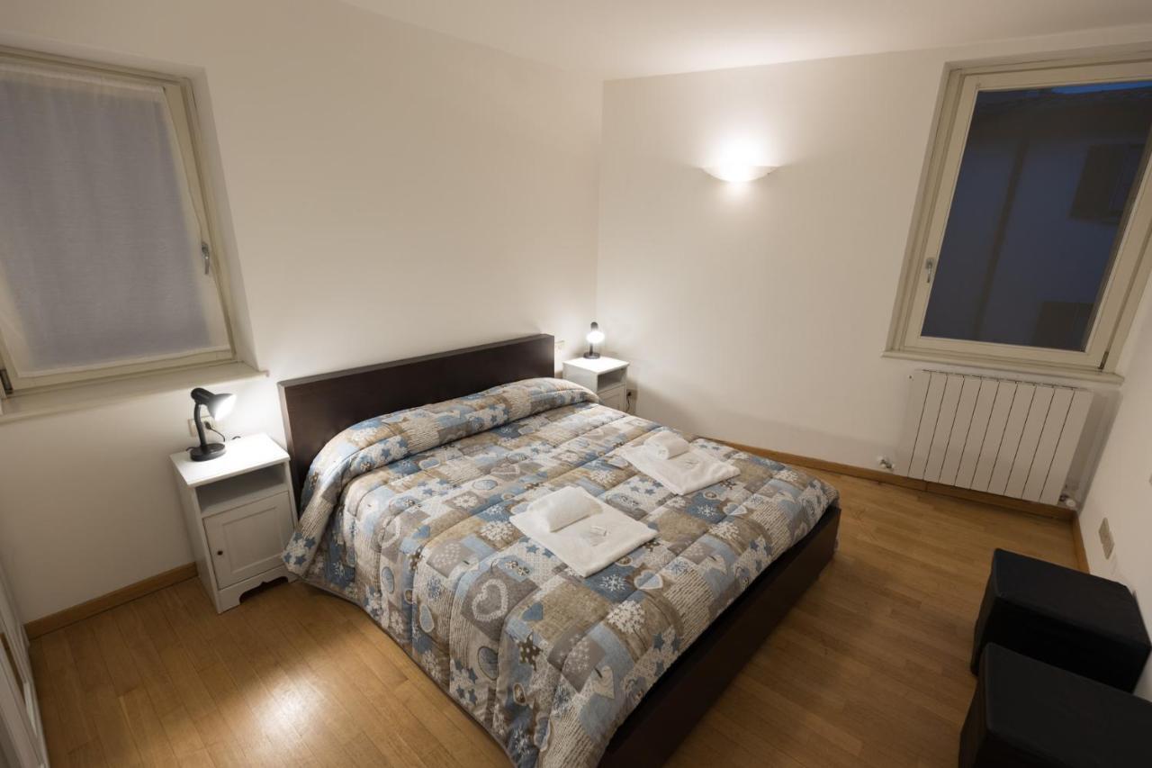 Casa Piazza Del Porto Villa โลเวเร ภายนอก รูปภาพ