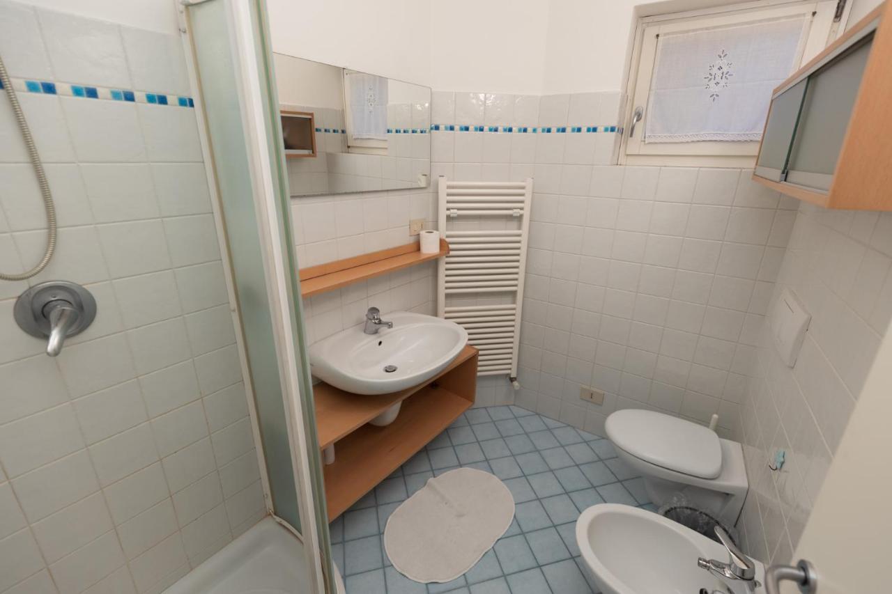 Casa Piazza Del Porto Villa โลเวเร ภายนอก รูปภาพ